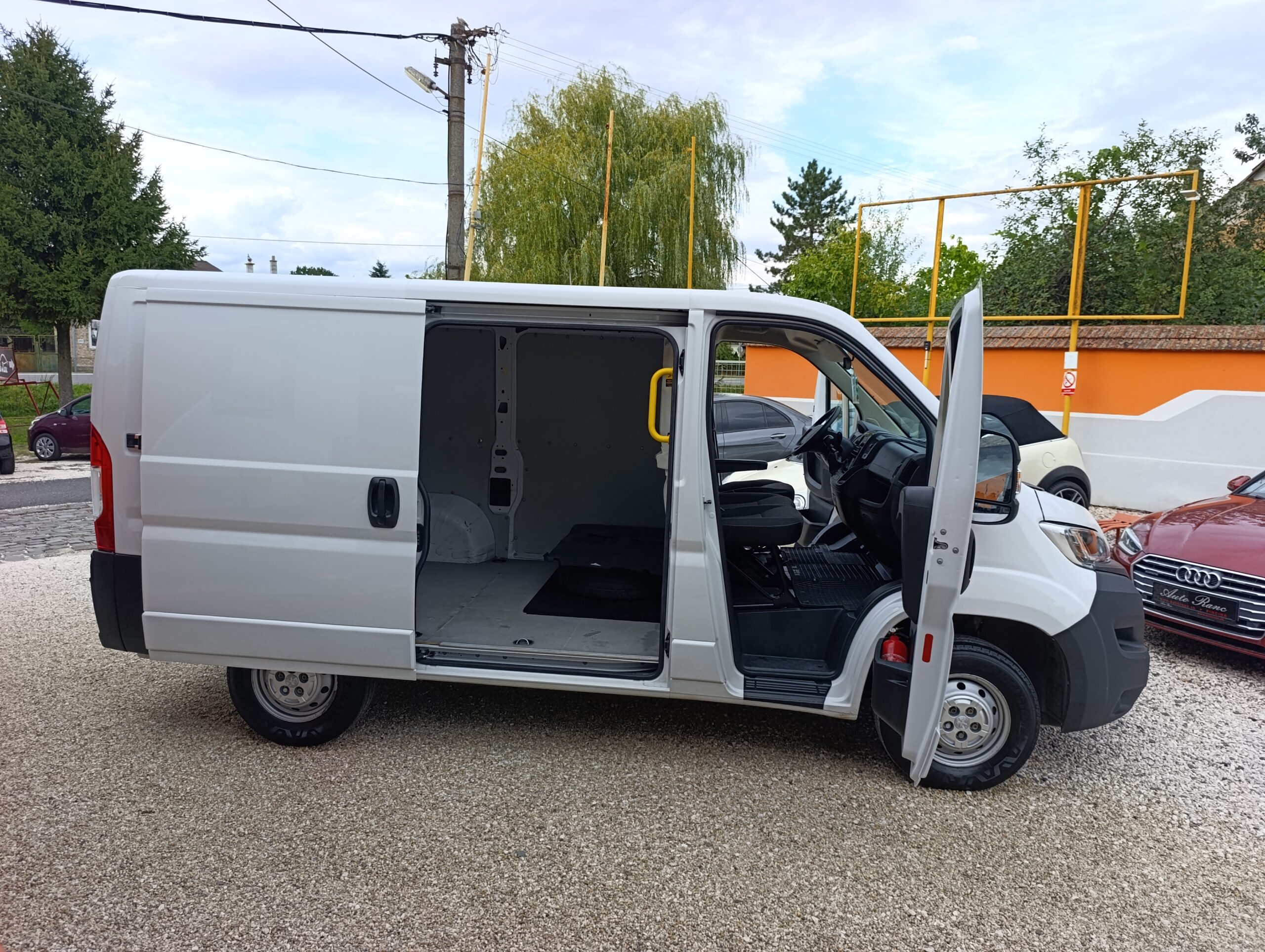 Peugeot Boxer 2.2HDI 2022, 70 821 km, výkon 120PS