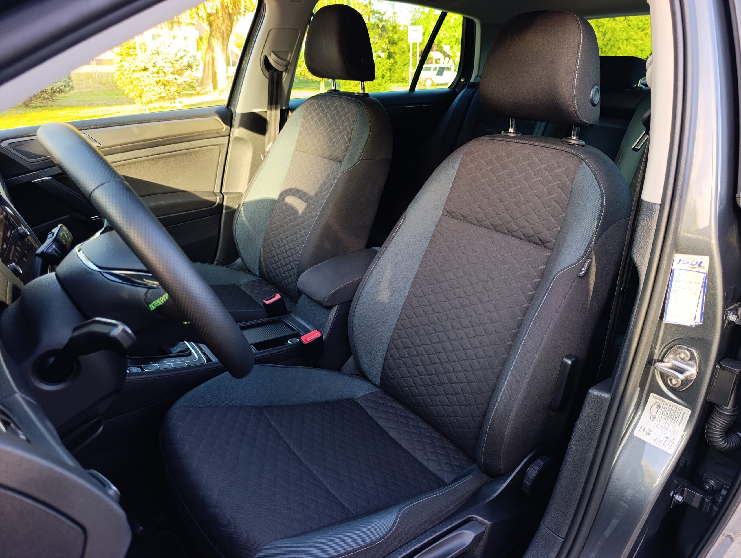 Volkswagen Golf VII 1.5TSI Panoráma, Kamera, IQ Drive, LED, M2020, Automat
