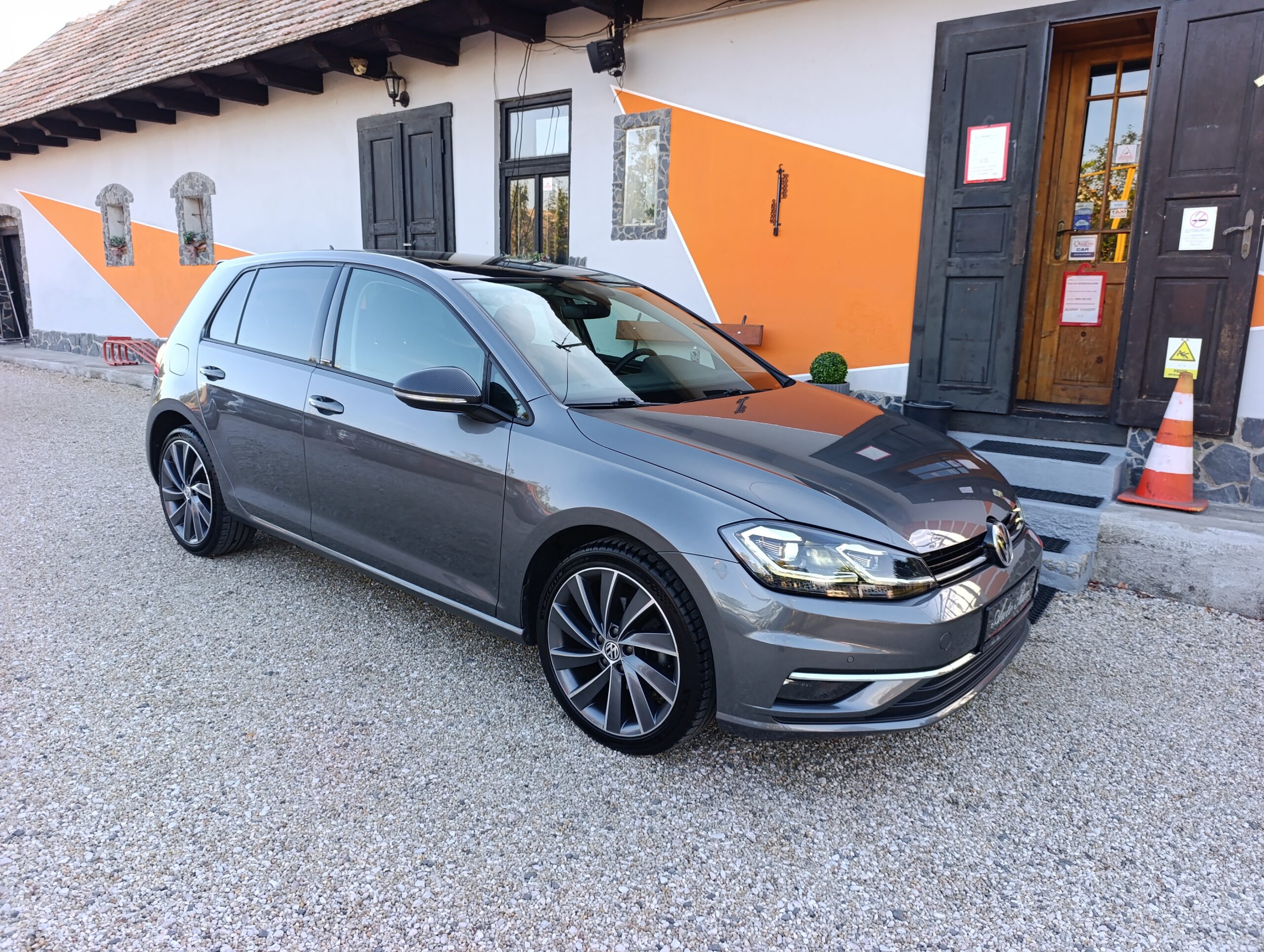 Volkswagen Golf VII 1.5TSI Panoráma, Kamera, IQ Drive, LED, M2020, Automat