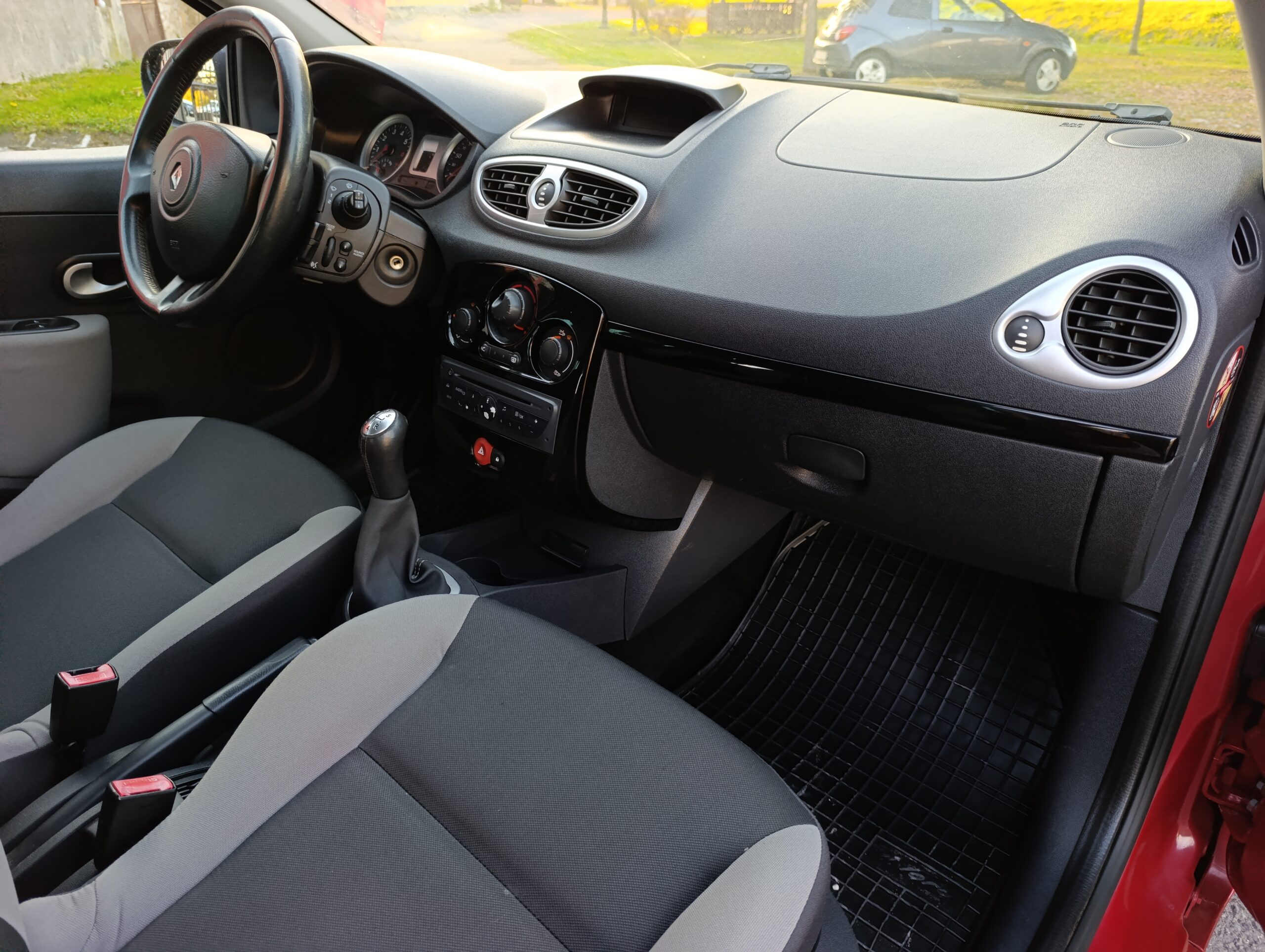 Renault Clio Grand Tour 1.2i